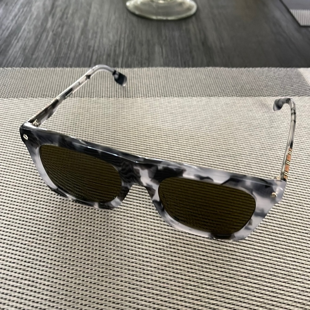 Burberry sunglasses